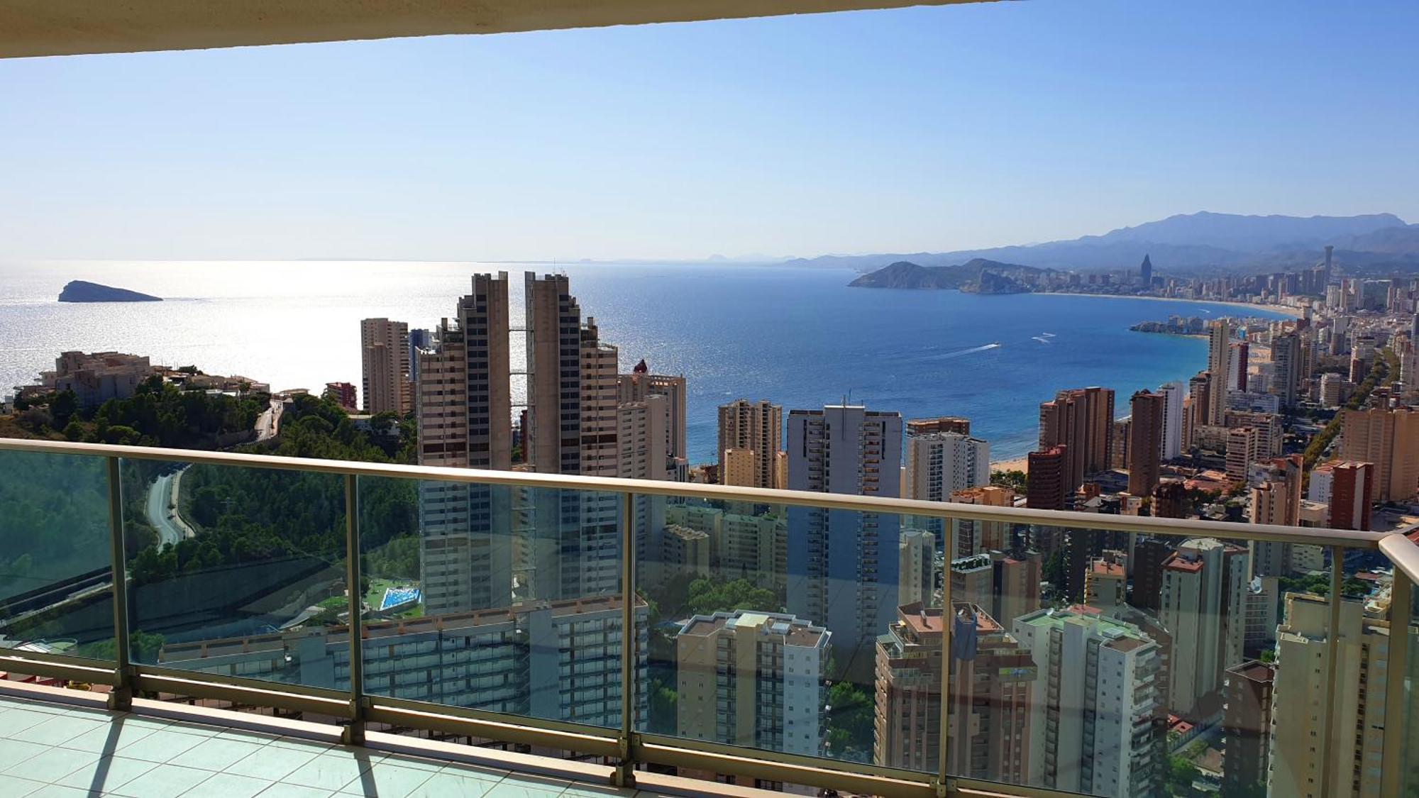 Skyline Floor 28 Sea Views Appartement Benidorm Buitenkant foto