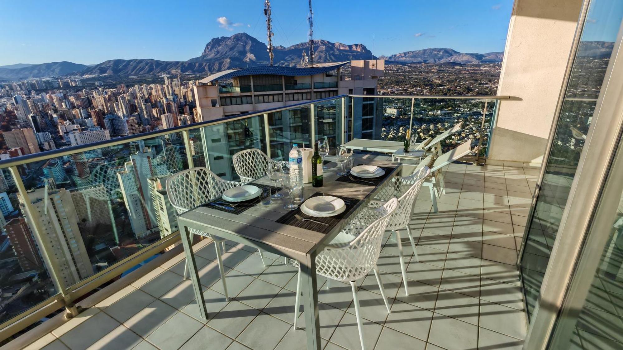 Skyline Floor 28 Sea Views Appartement Benidorm Buitenkant foto