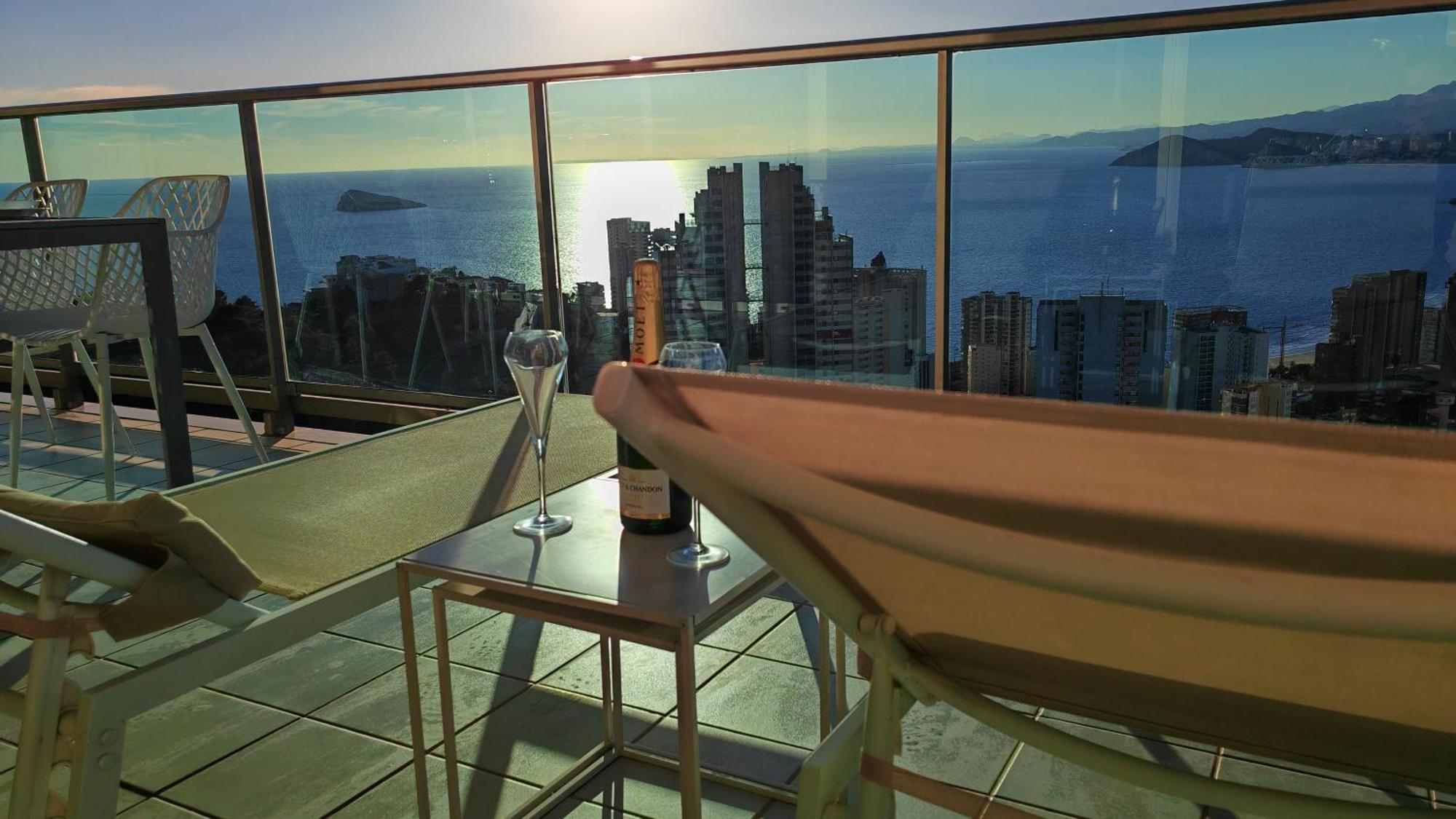 Skyline Floor 28 Sea Views Appartement Benidorm Buitenkant foto