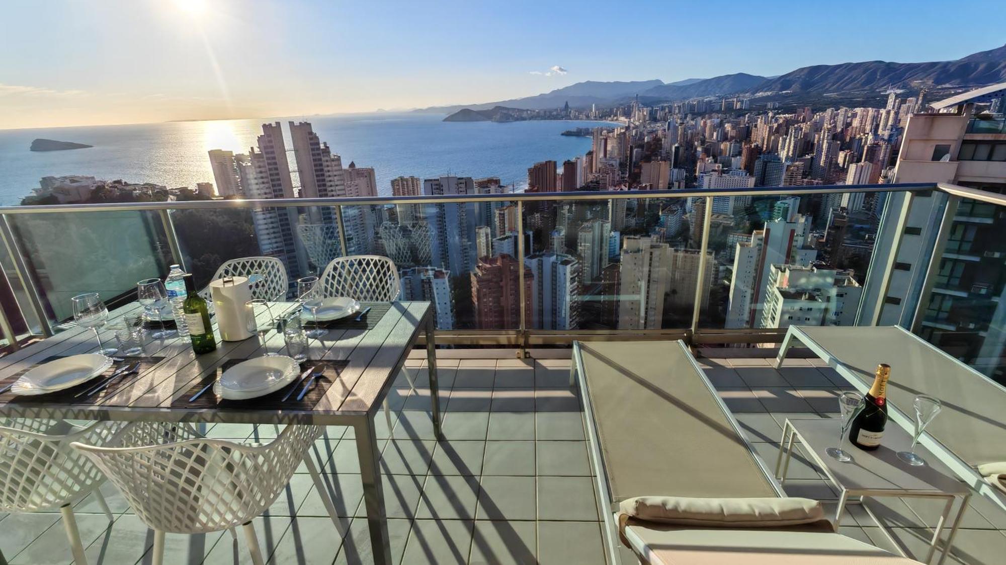 Skyline Floor 28 Sea Views Appartement Benidorm Buitenkant foto