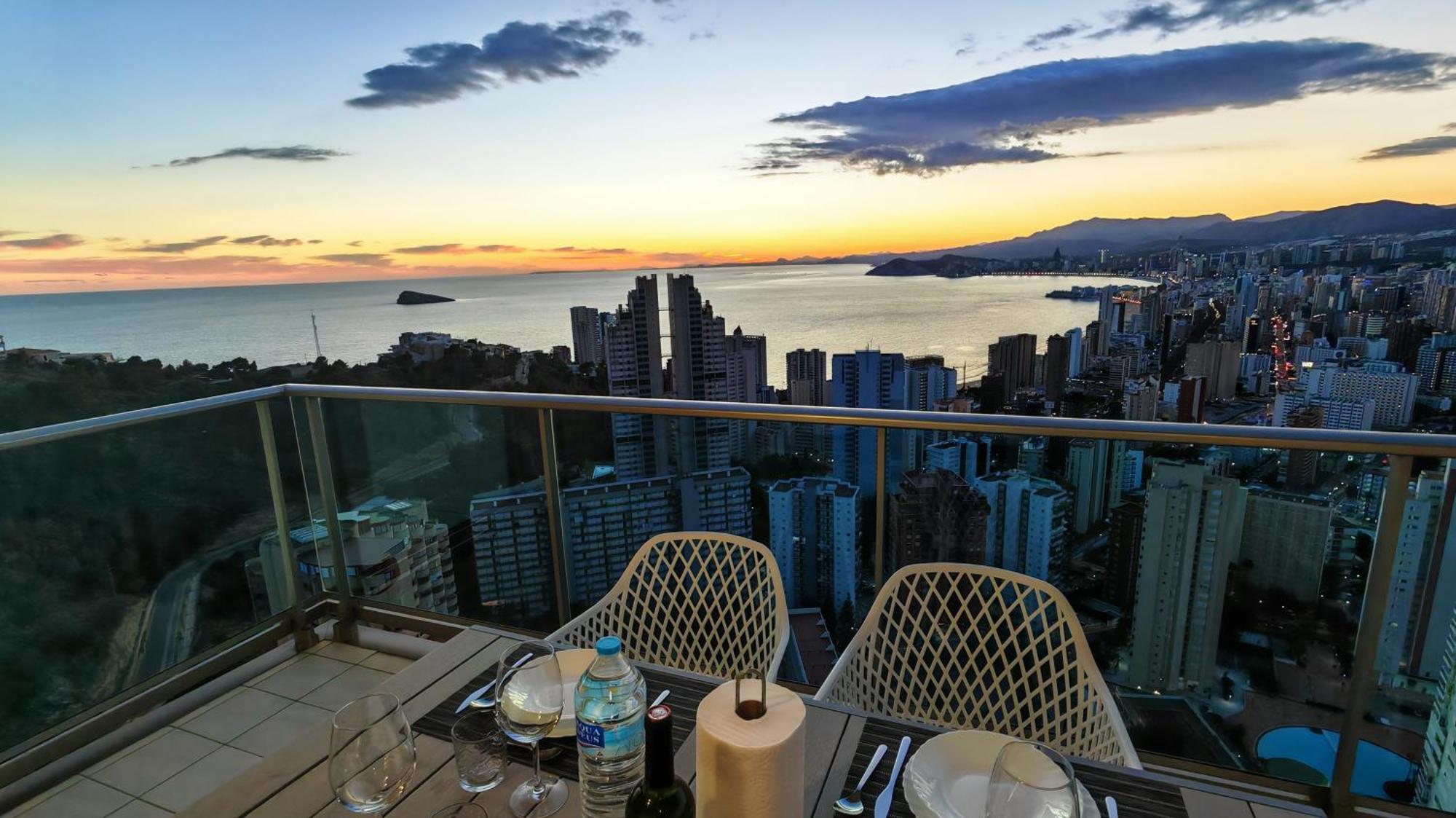 Skyline Floor 28 Sea Views Appartement Benidorm Buitenkant foto
