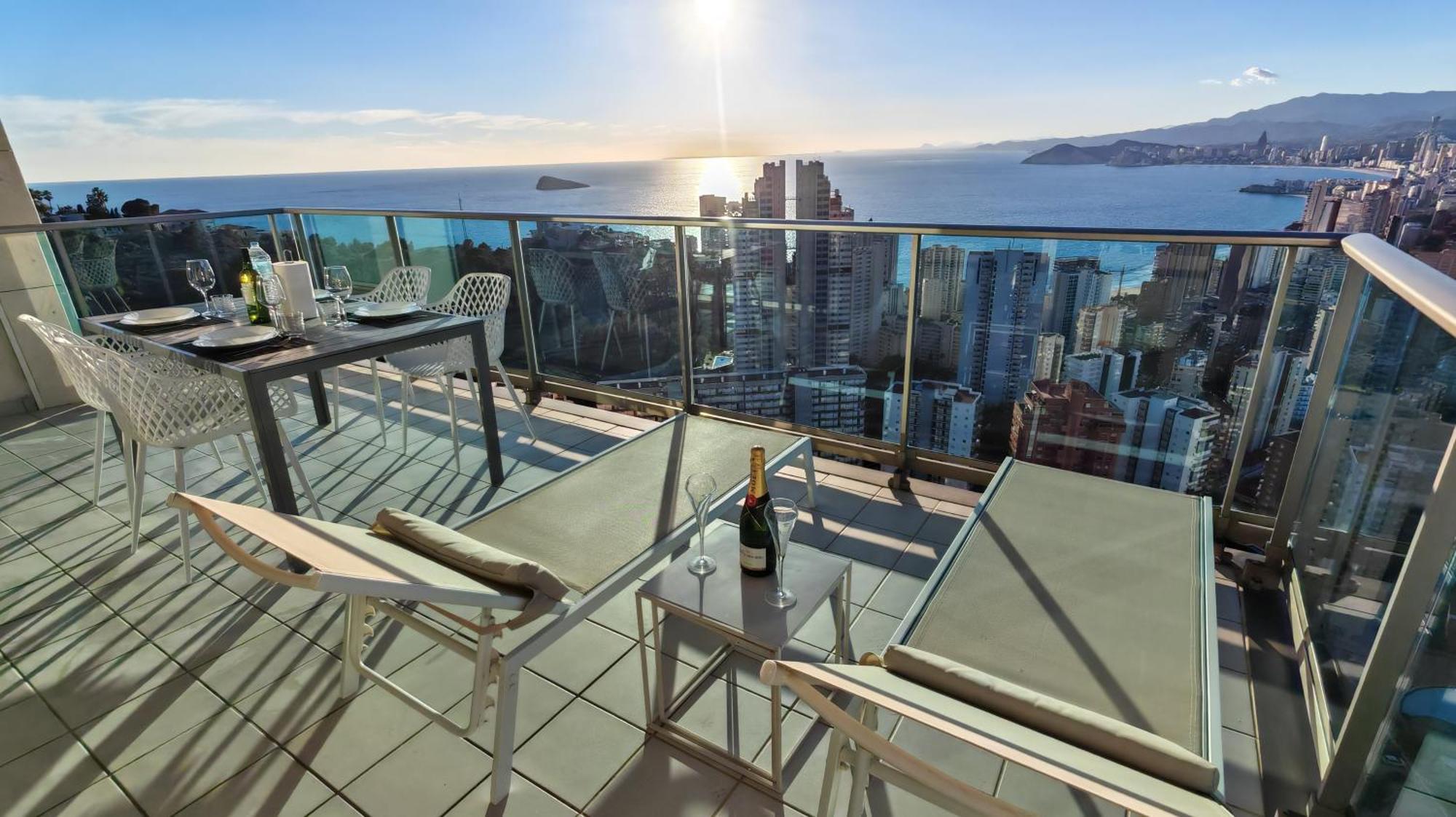 Skyline Floor 28 Sea Views Appartement Benidorm Buitenkant foto