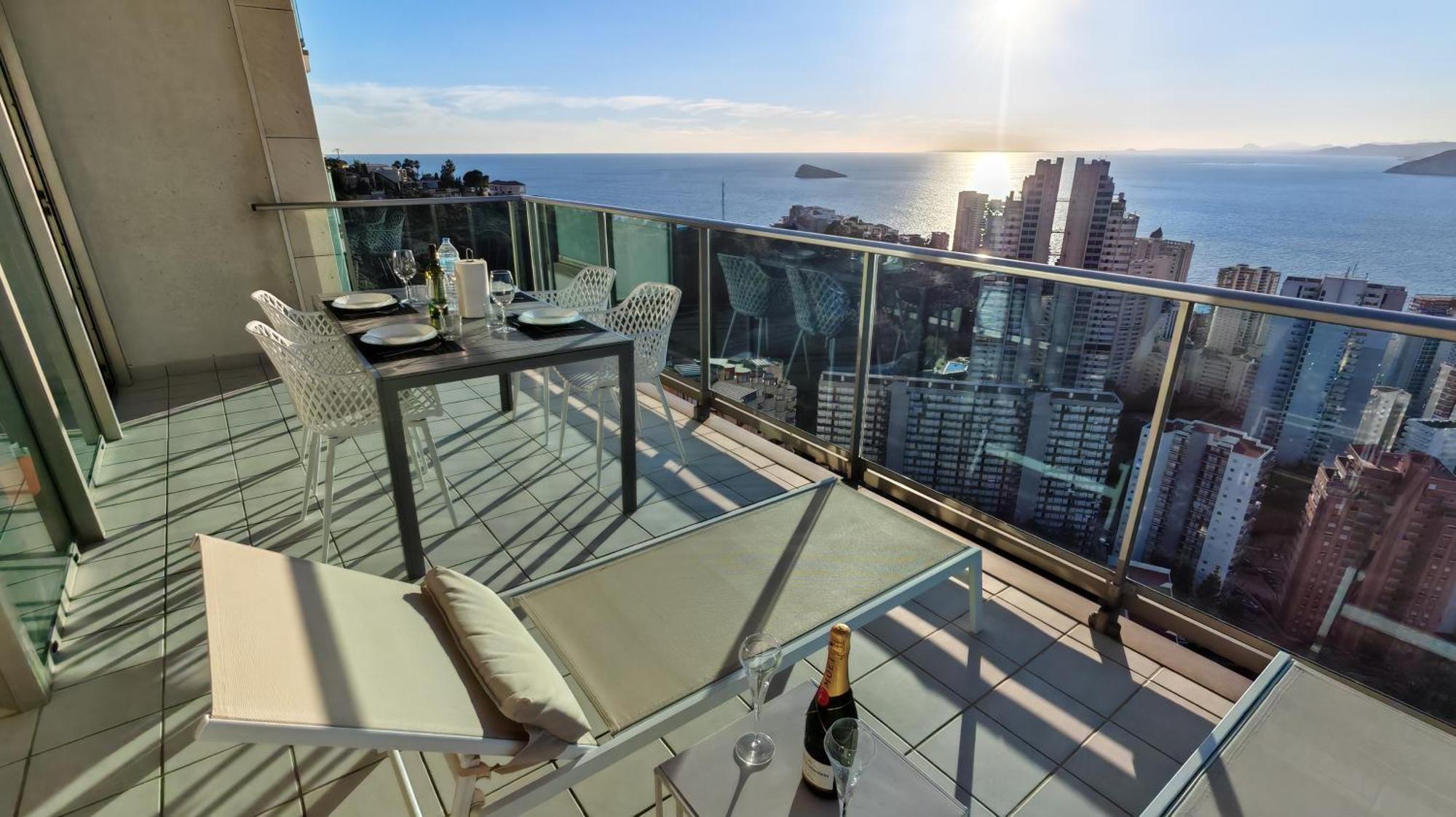 Skyline Floor 28 Sea Views Appartement Benidorm Buitenkant foto