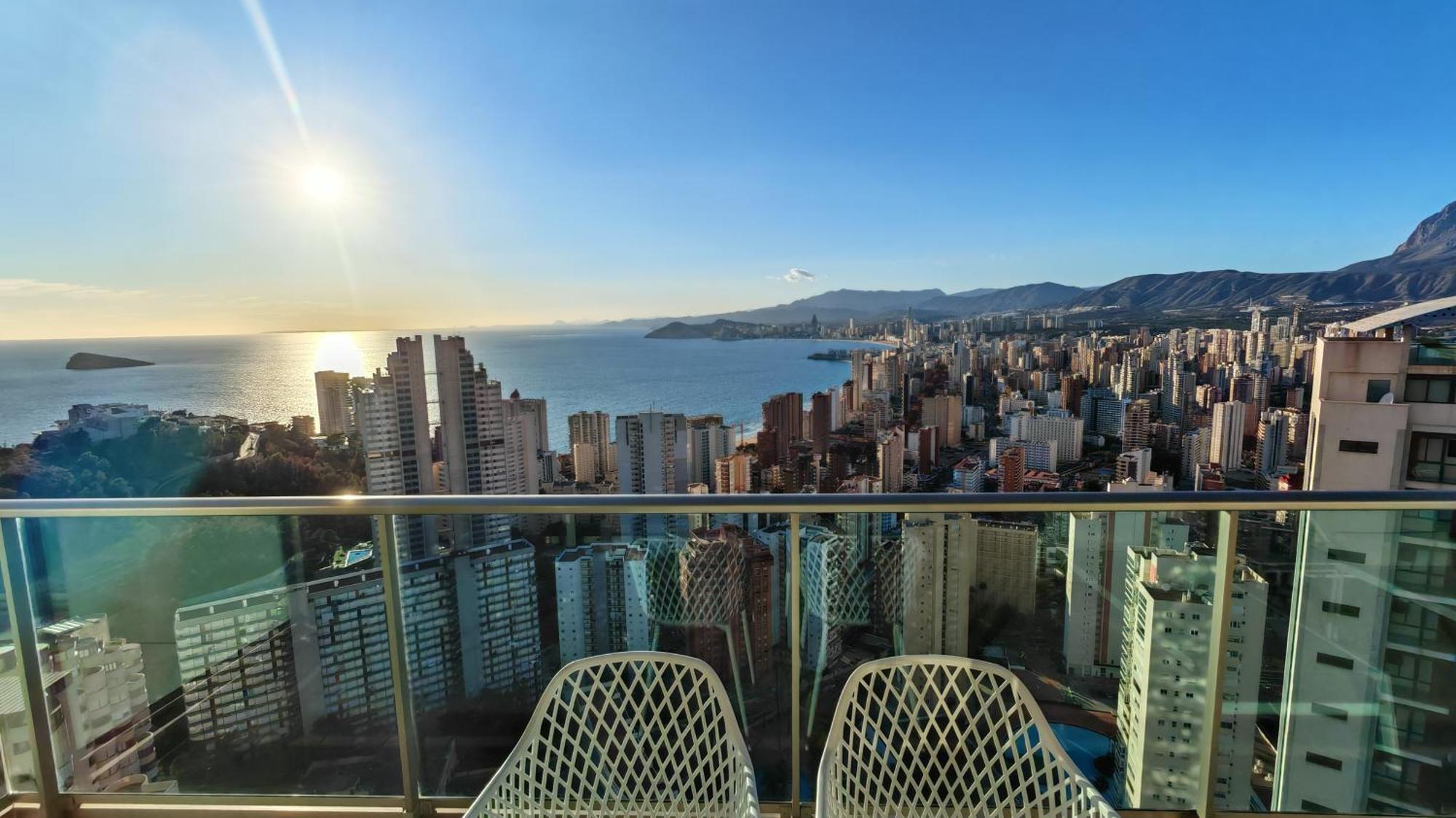 Skyline Floor 28 Sea Views Appartement Benidorm Buitenkant foto