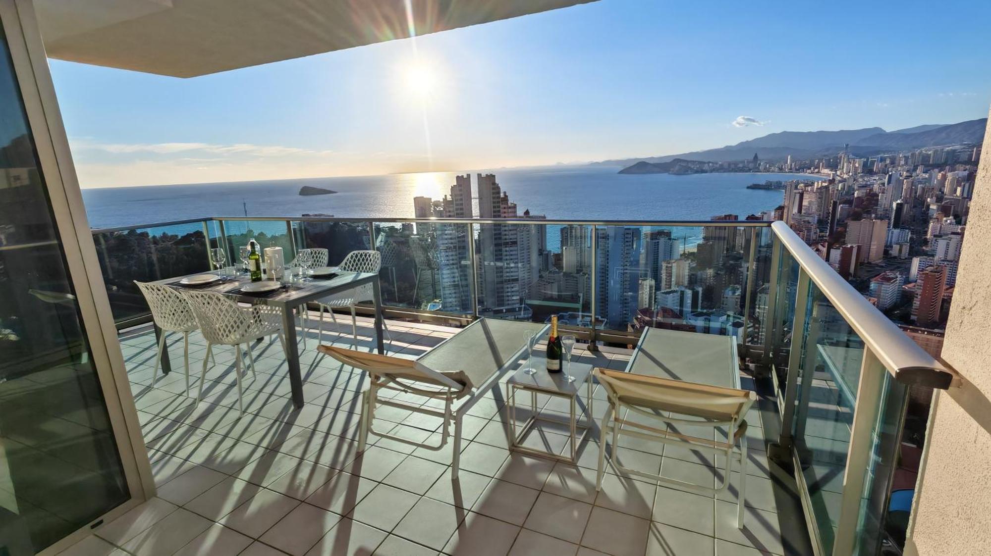 Skyline Floor 28 Sea Views Appartement Benidorm Buitenkant foto